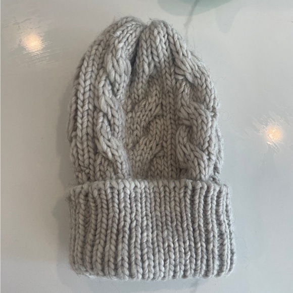 American Eagle Outfitters winter hat - Picture 2 of 5